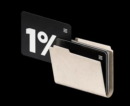Папка з документами, з якої висувається чорна картка з великим написом «1%»